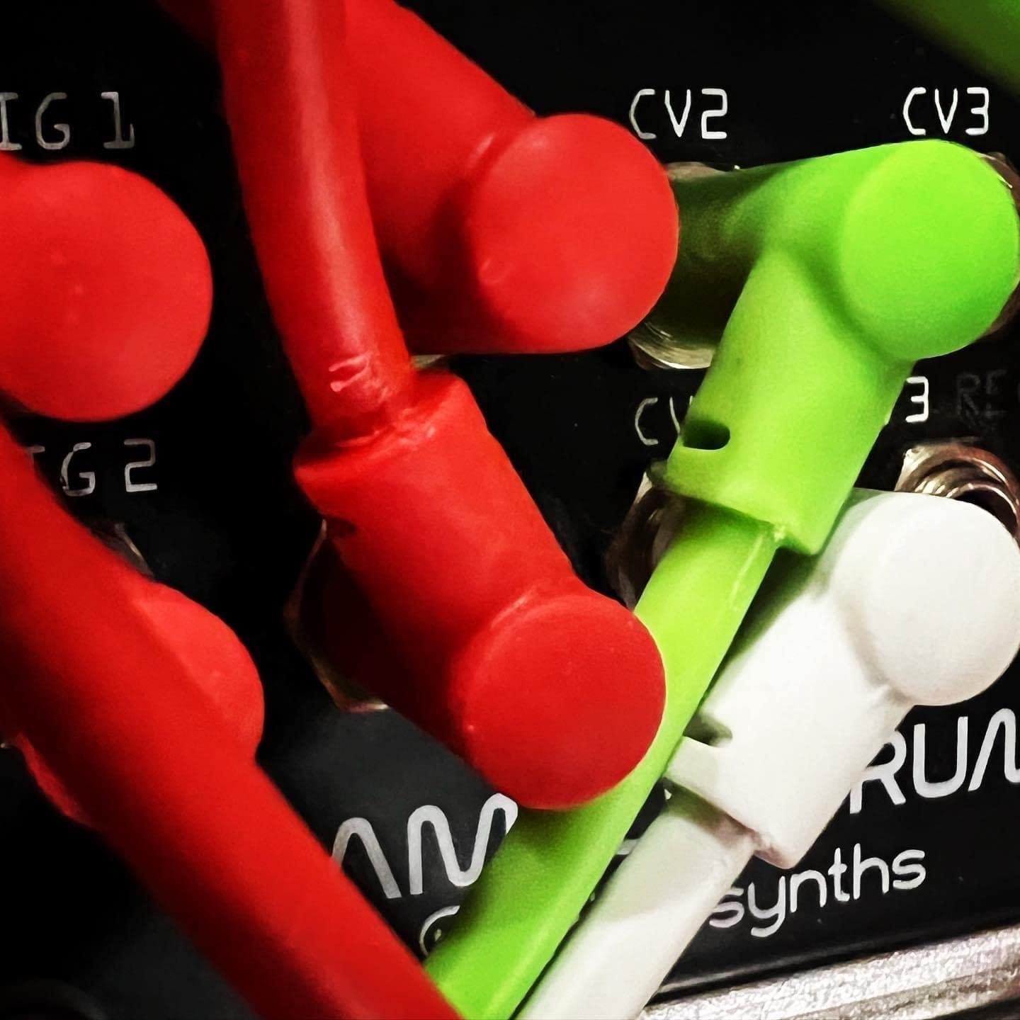 Starving Students Music Supplies SSMS - Luigis Modular M-PAR Right Angled Eurorack Patch Cables - Package of 5 Red Cables (60cm)