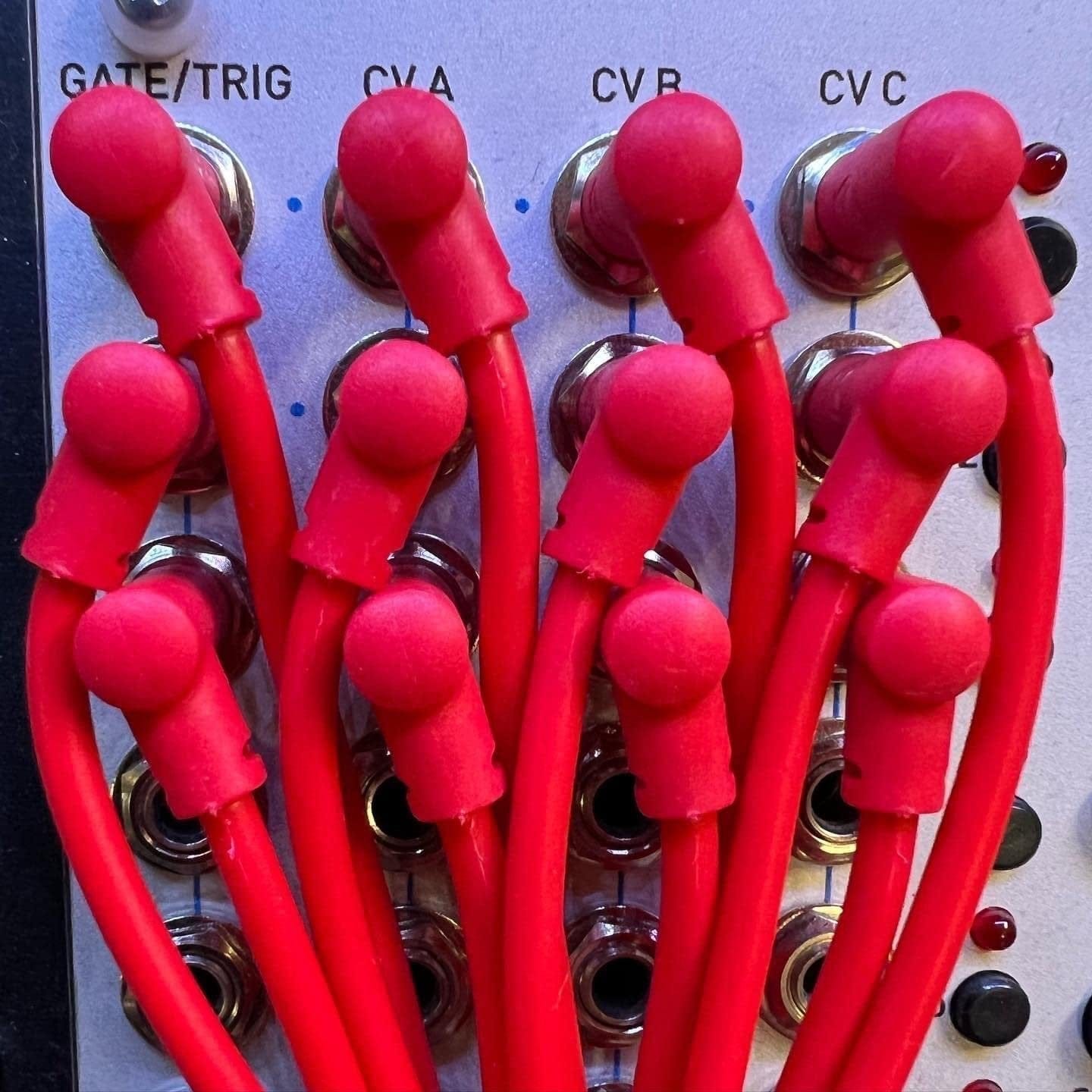 Luigis Modular M-PAR Right Angled Eurorack Patch Cables - Package of 5 Red Cables, 6 (15 cm)